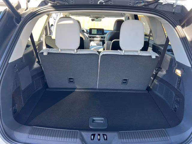 2026 White Metallic Lincoln Aviator Reserve RWD SUV
