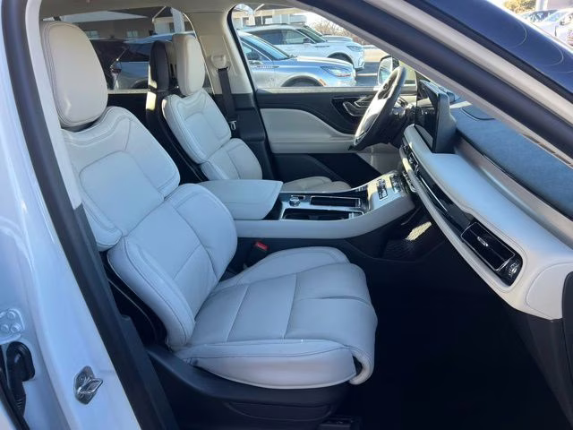 2026 White Metallic Lincoln Aviator Reserve RWD SUV
