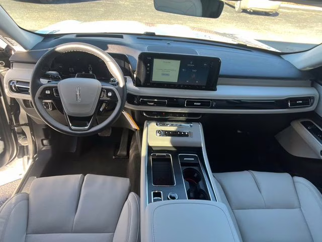 2026 White Metallic Lincoln Aviator Reserve RWD SUV