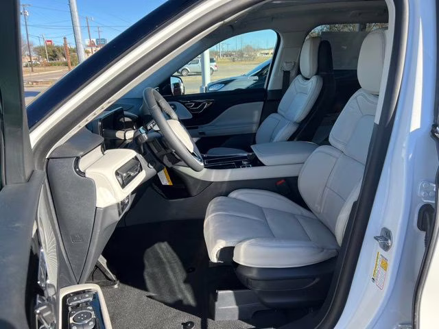 2026 White Metallic Lincoln Aviator Reserve RWD SUV