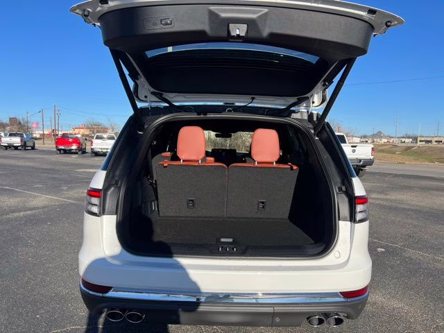 2026 White Metallic Lincoln Aviator Reserve AWD SUV