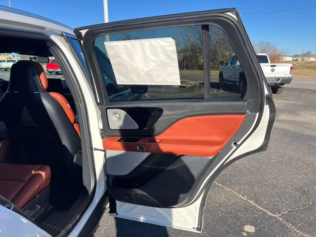 2026 White Metallic Lincoln Aviator Reserve AWD SUV