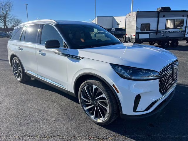 2026 White Metallic Lincoln Aviator Reserve AWD SUV