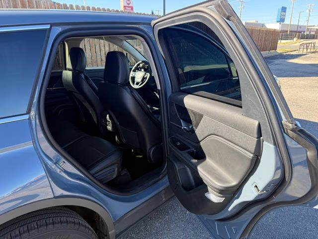 2025 Blue Metallic Lincoln Corsair Premiere AWD SUV