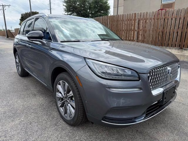 2022 Gray Metallic Lincoln Corsair Reserve FWD SUV