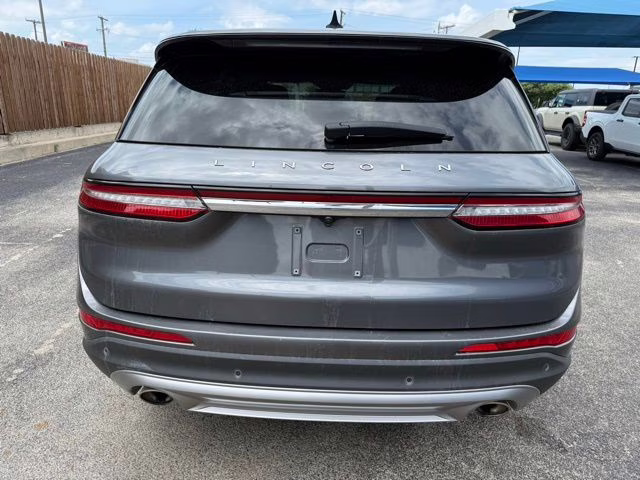 2022 Gray Metallic Lincoln Corsair Reserve FWD SUV