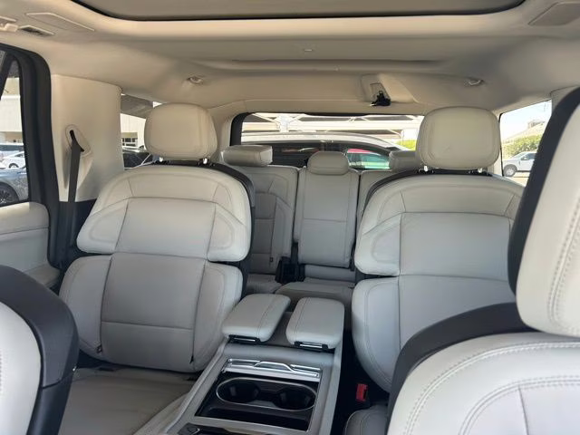 2026 Crystal White Lincoln Navigator Reserve 4X4 SUV