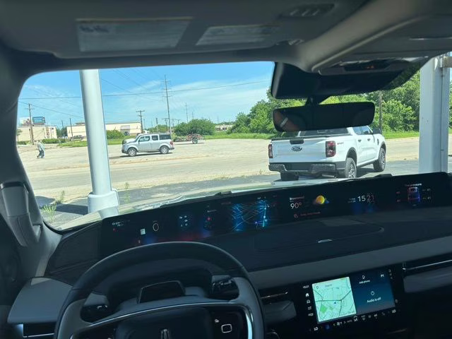 2026 Crystal White Lincoln Navigator Reserve 4X4 SUV