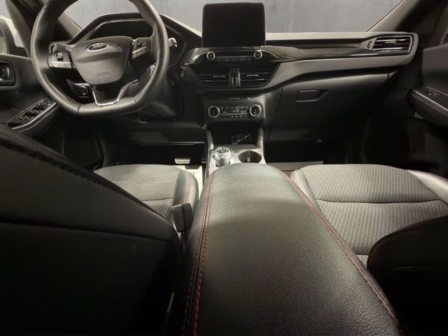 2024 Star White Metallic Tri-Coat Ford Escape ST-Line Select AWD SUV