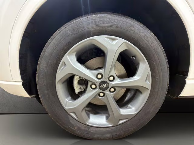 2024 Star White Metallic Tri-Coat Ford Escape ST-Line Select AWD SUV