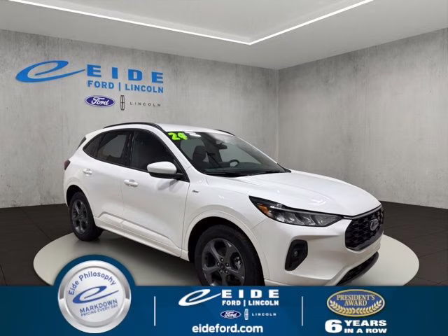 2024 Star White Metallic Tri-Coat Ford Escape ST-Line Select AWD SUV
