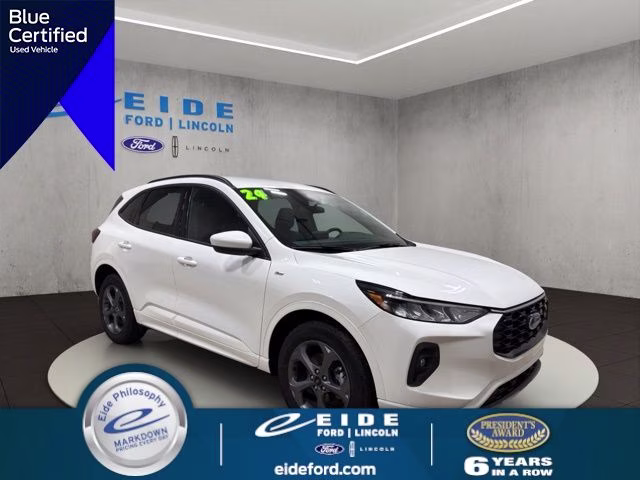 2024 Star White Metallic Tri-Coat Ford Escape ST-Line Select AWD SUV