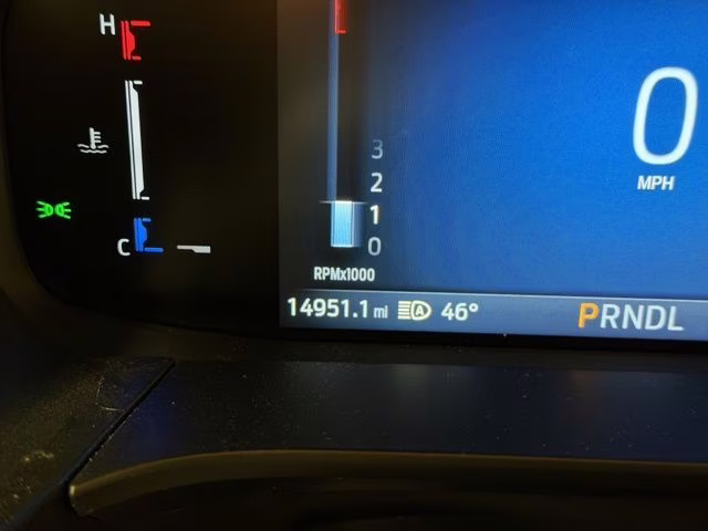 2024 Star White Metallic Tri-Coat Ford Escape ST-Line Select AWD SUV