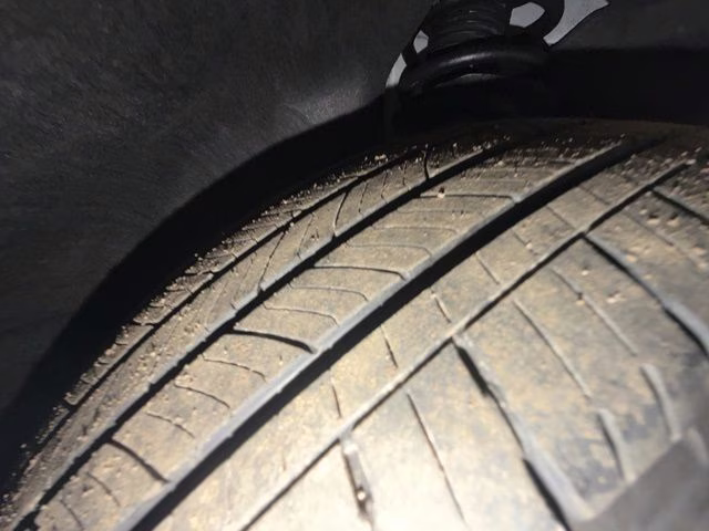 2024 Star White Metallic Tri-Coat Ford Escape ST-Line Select AWD SUV