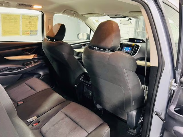 2019 Ice Silver Metallic Subaru Ascent Base AWD SUV