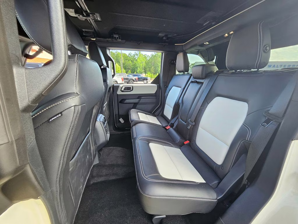 2026 Wimbledon White Ford Bronco Outer Banks 4X4 SUV