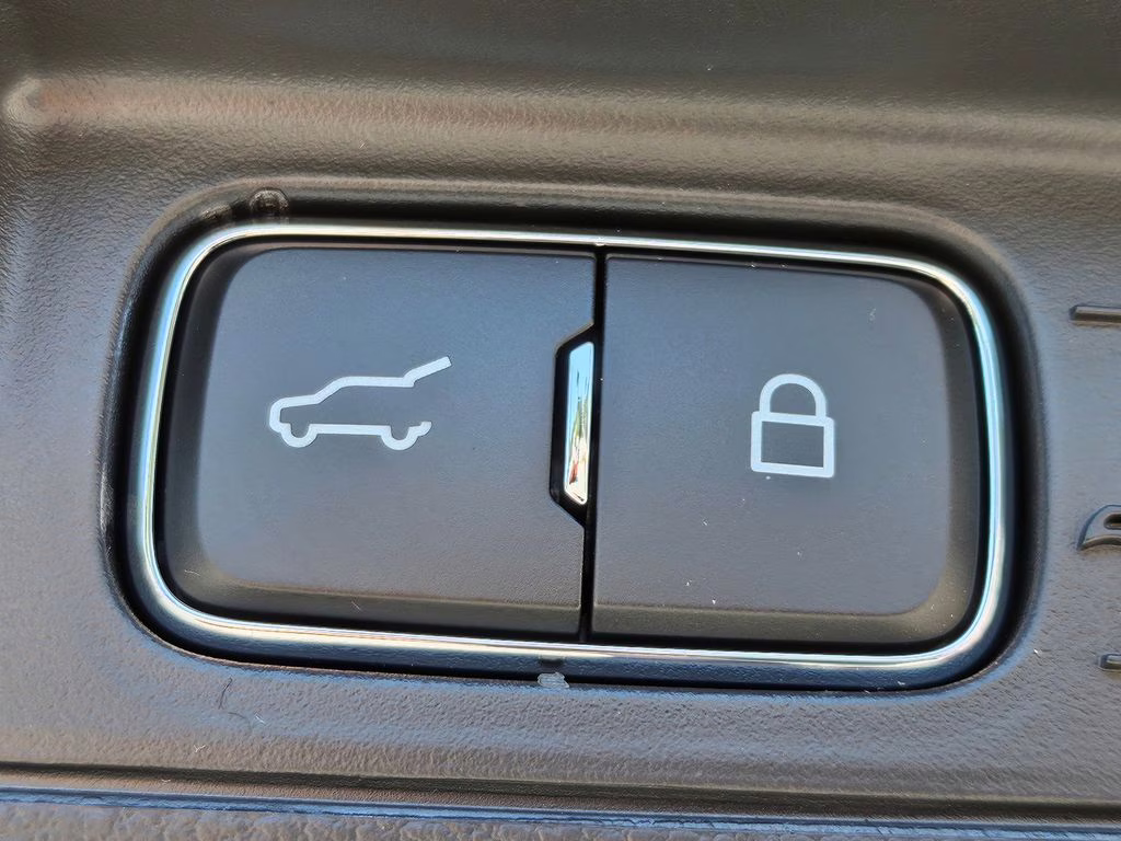 2026 Agate Black Metallic Ford Explorer Active RWD SUV