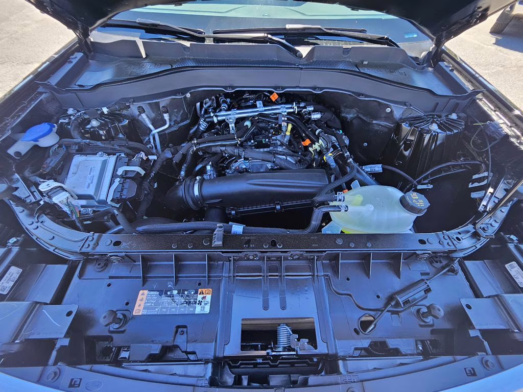 2026 Agate Black Metallic Ford Explorer Active RWD SUV