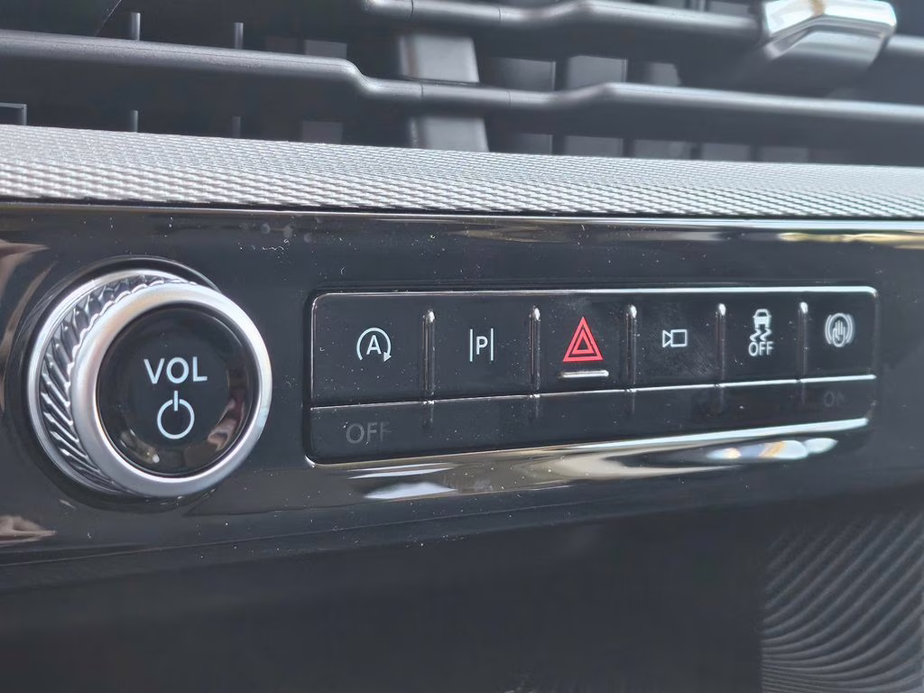 2026 Agate Black Metallic Ford Explorer Active RWD SUV