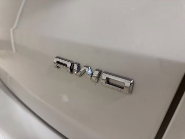 2024 Star White Metallic Tri-Coat Ford Escape ST-Line Select AWD SUV