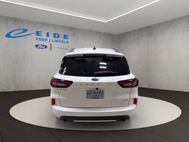 2024 Star White Metallic Tri-Coat Ford Escape ST-Line Select AWD SUV