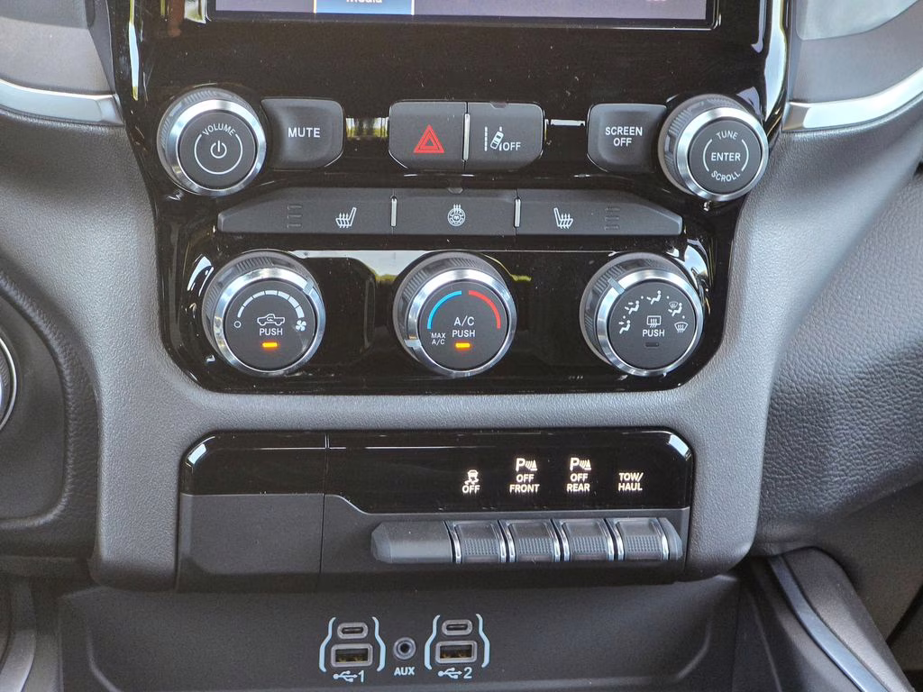 2026 Canyon Lake Ram 1500 Big Horn/Lone Star 4X4 Truck