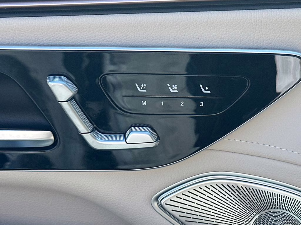 2026 Black Mercedes-Benz EQS 400 AWD SUV