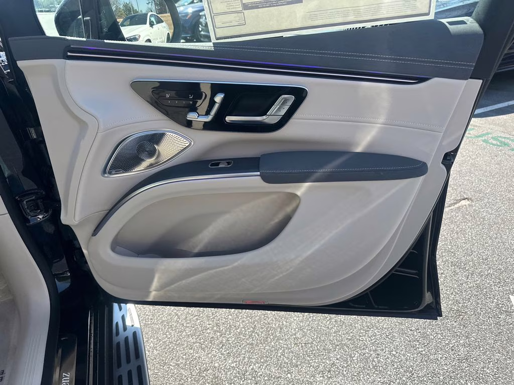 2026 Black Mercedes-Benz EQS 400 AWD SUV