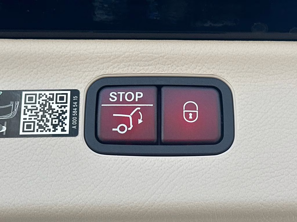 2026 Black Mercedes-Benz EQS 400 AWD SUV