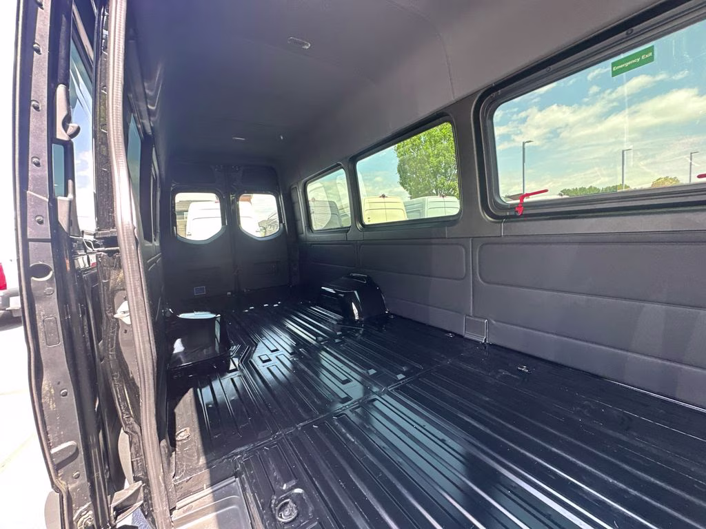 2026 Obsidian Mercedes-Benz Sprinter 3500 Cargo 170 WB RWD Van