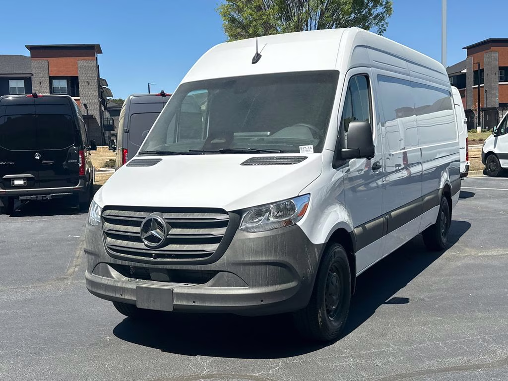 2026 Arctic Mercedes-Benz Sprinter 2500 Cargo 170 WB RWD Van