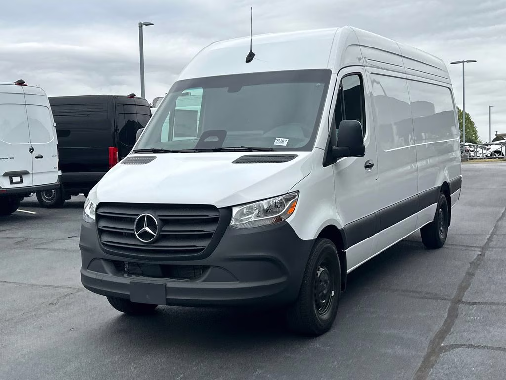 2025 Arctic Mercedes-Benz Sprinter 2500 Cargo 170 WB RWD Van