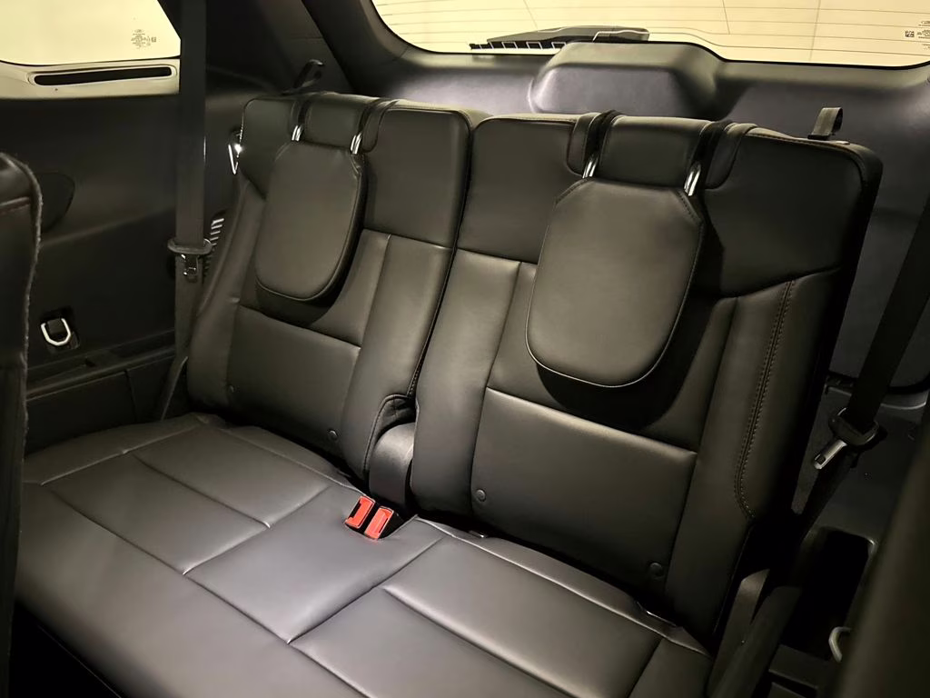 2026 Rapid Red Metallic Tinted Clearcoat Ford Explorer ST-Line RWD SUV