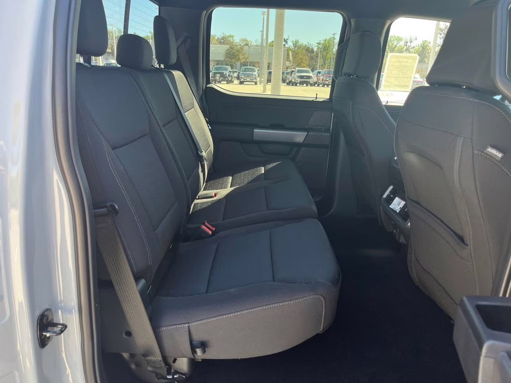 2026 Avalanche Ford F-150 XLT RWD Truck