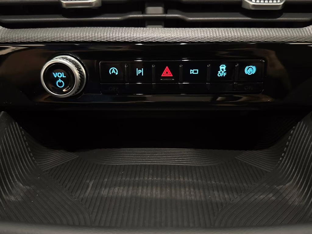 2026 Rapid Red Metallic Tinted Clearcoat Ford Explorer ST-Line RWD SUV