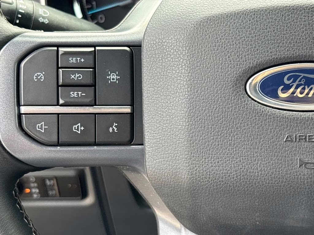 2023 Agate Black Metallic Ford F-150 XLT 4X4 Truck