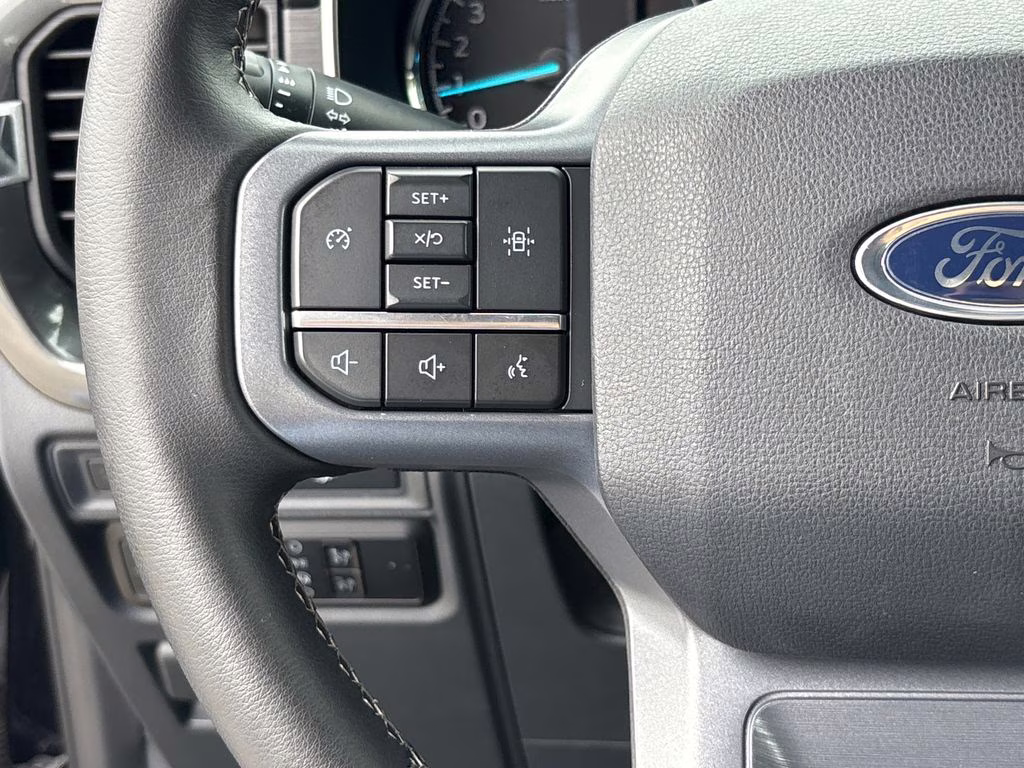 2023 Agate Black Metallic Ford F-150 XLT 4X4 Truck