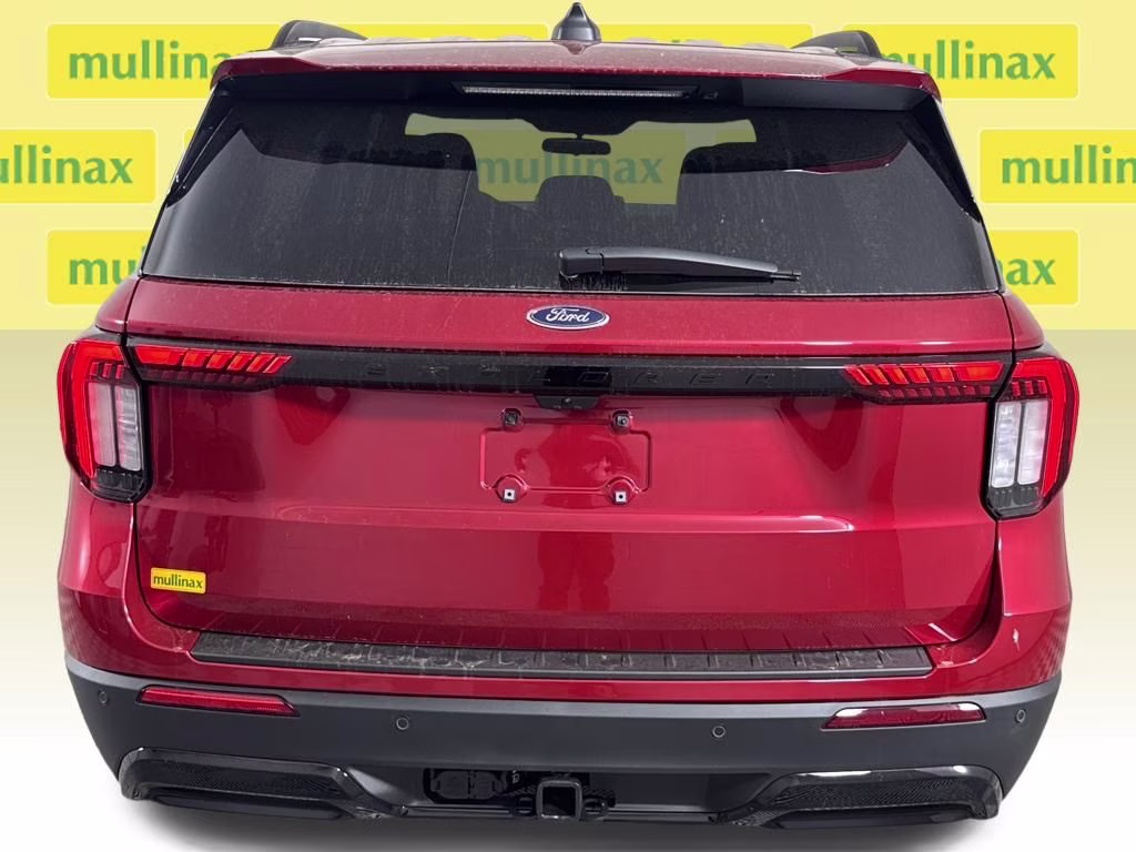 2026 Rapid Red Metallic Tinted Clearcoat Ford Explorer ST-Line RWD SUV