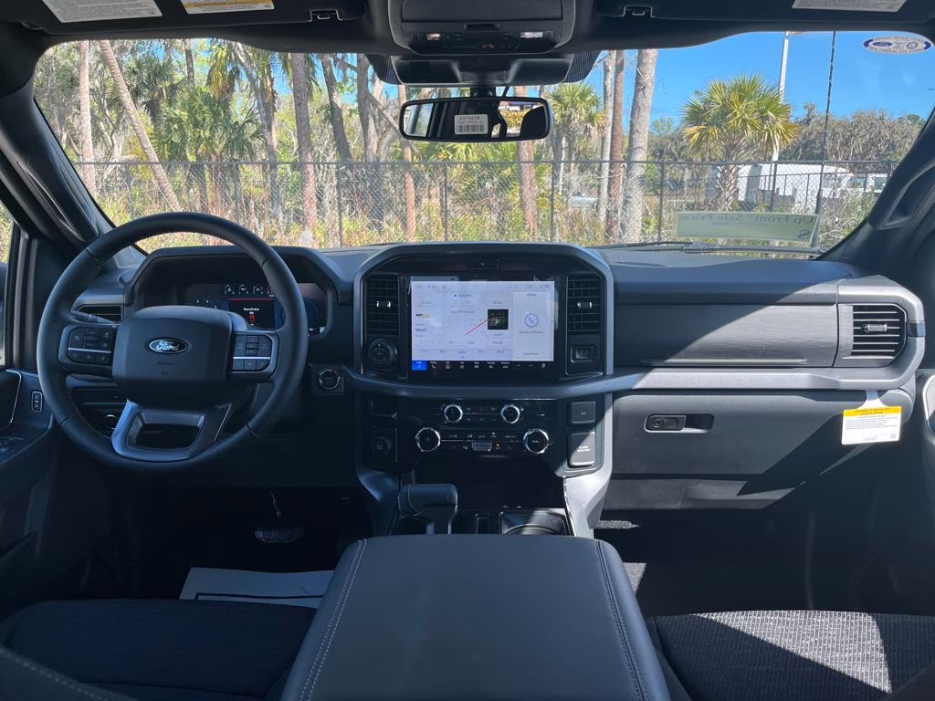 2026 Avalanche Ford F-150 XLT RWD Truck