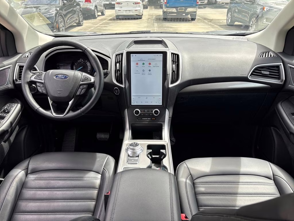 2024 Silver Metallic Ford Edge SEL AWD SUV