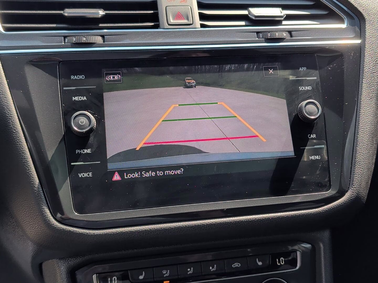 2021 Pure White Volkswagen Tiguan SE R-Line Black FWD SUV