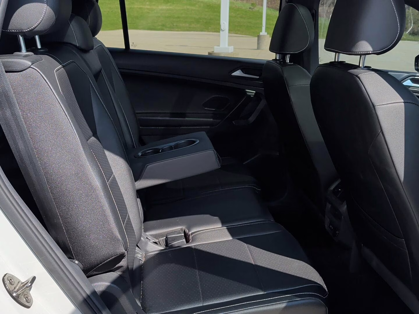 2021 Pure White Volkswagen Tiguan SE R-Line Black FWD SUV