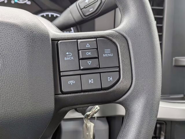 2026 Oxford White Ford Super Duty F-450 DRW XL 4X4 Truck