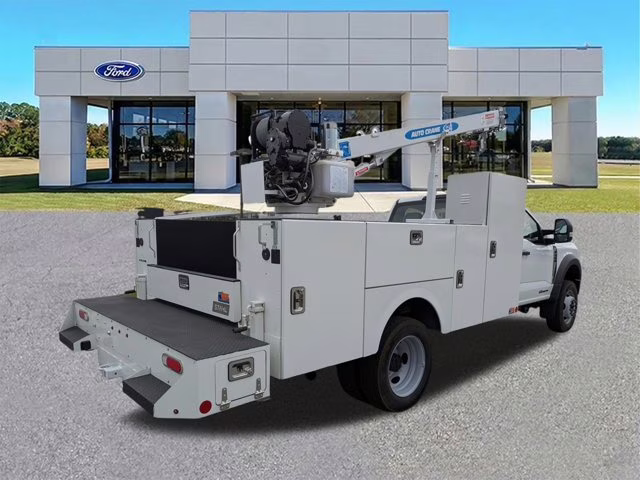 2026 Oxford White Ford Super Duty F-450 DRW XL 4X4 Truck