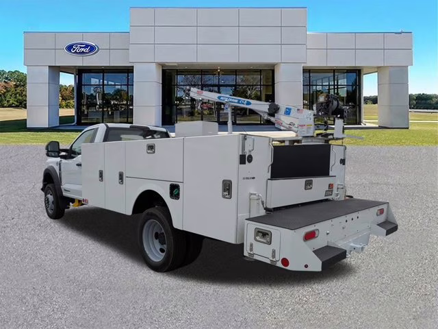 2026 Oxford White Ford Super Duty F-450 DRW XL 4X4 Truck