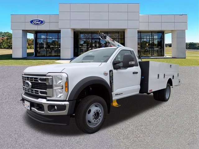 2026 Oxford White Ford Super Duty F-450 DRW XL 4X4 Truck