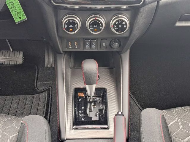 2026 Labrador Black Pearl Mitsubishi Outlander Sport 2.0 LE 4X4 SUV