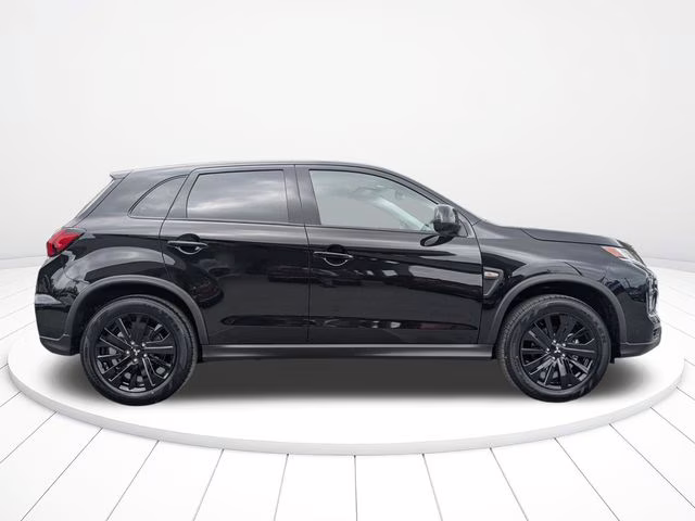 2026 Labrador Black Pearl Mitsubishi Outlander Sport 2.0 LE 4X4 SUV