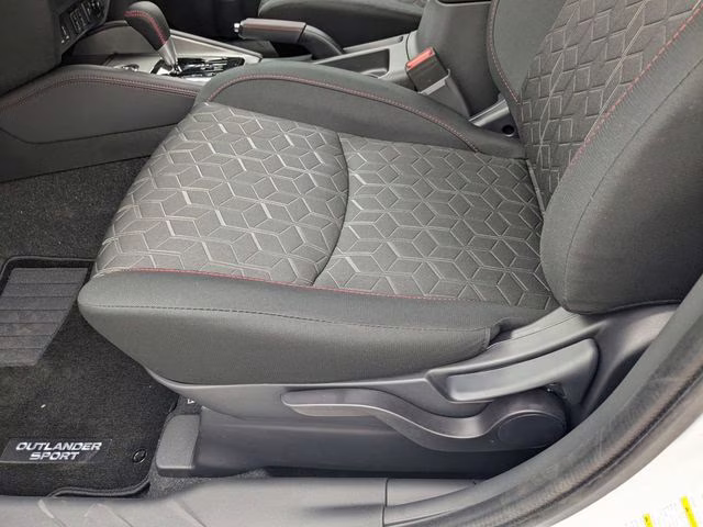 2026 White Diamond Mitsubishi Outlander Sport 2.0 LE 4X4 SUV
