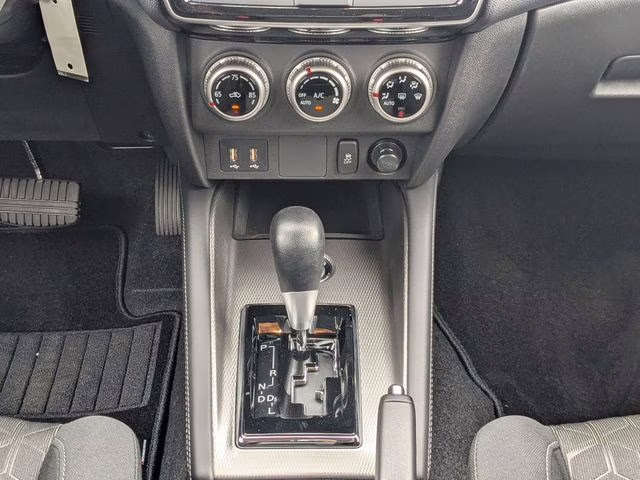 2026 Alloy Silver Metallic Mitsubishi Outlander Sport 2.0 ES 4X4 SUV